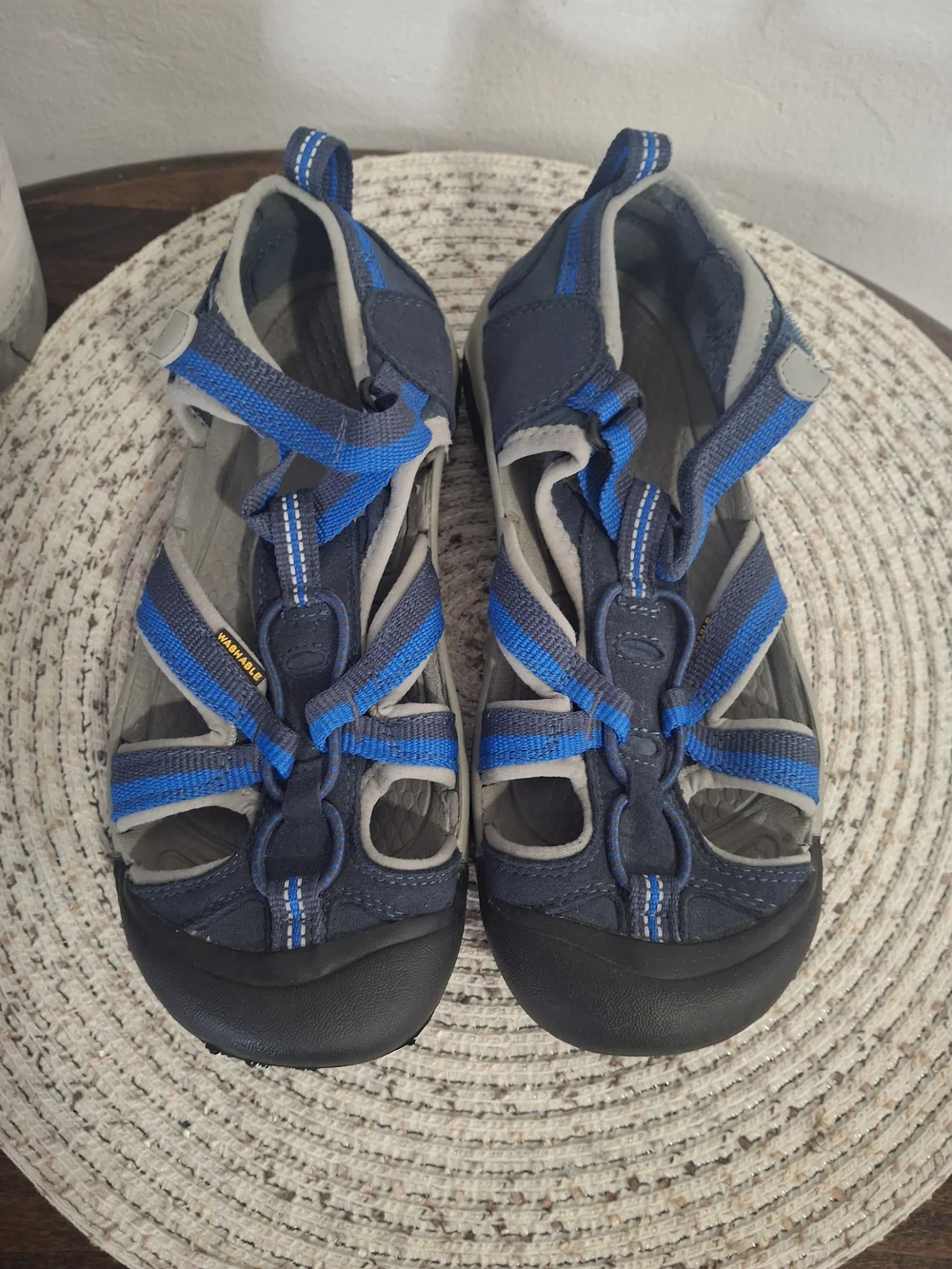 Keen sporty sandals